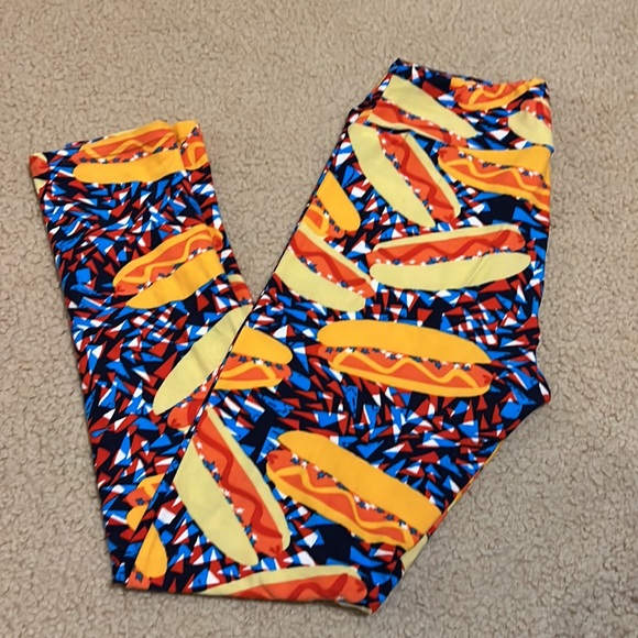 LuLaRoe Hot Dog Print OS Size 0-10 Leggings BBQ 4th of July Americana Fireworks - Picture 4 of 11